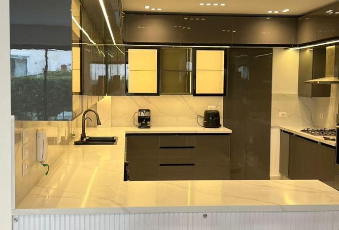 67742477 - Property Image 2