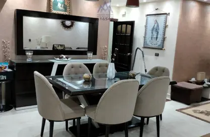 Apartment - 4 Bedrooms - 3 Bathrooms for sale in Makram Ebeid St. - 6th Zone - Nasr City - Cairo