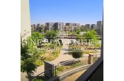 Apartment - 3 Bedrooms - 3 Bathrooms for sale in District 5 - 5th Settlement Compounds - The 5th Settlement - New Cairo City - Cairo