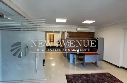 مساحات مكتبية - 5 غرف نوم - 2 حمامات للايجار في نصر سيتي تاورز - كمبوندات مدينة نصر - مدينة نصر - القاهرة