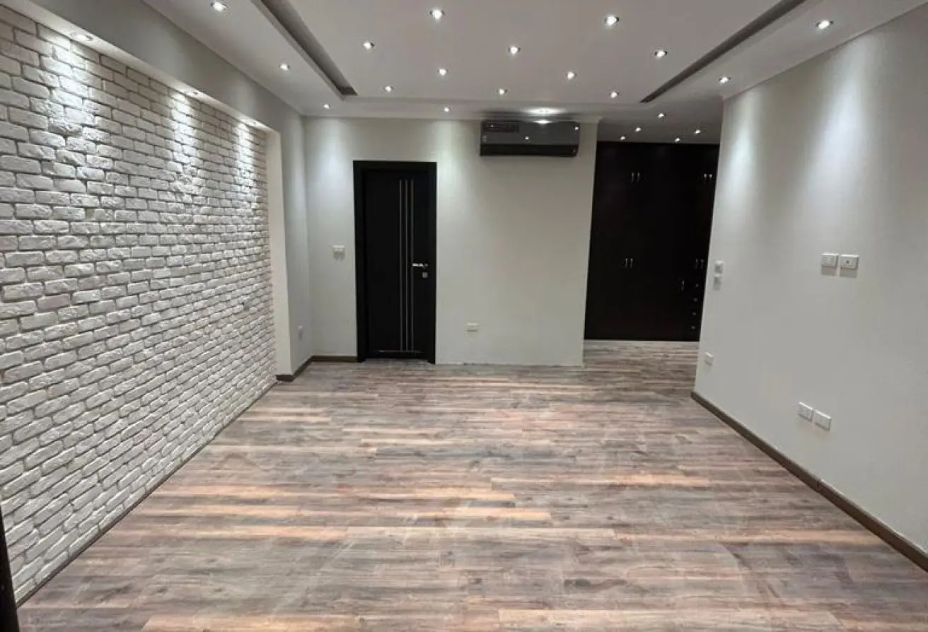 120875655 - Property Main Image