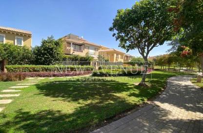 Villa - 6 Bedrooms - 7 Bathrooms for sale in Hyde Park - New Cairo City - Cairo