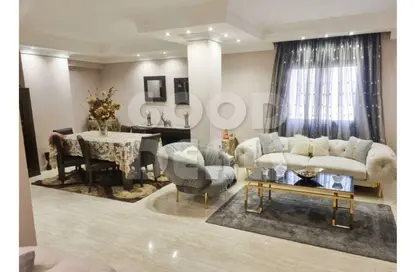 شقة - 3 غرف نوم - 2 حمامات للبيع في شارع عمار بن ياسر - ميدان الحجاز - النزهة - القاهرة