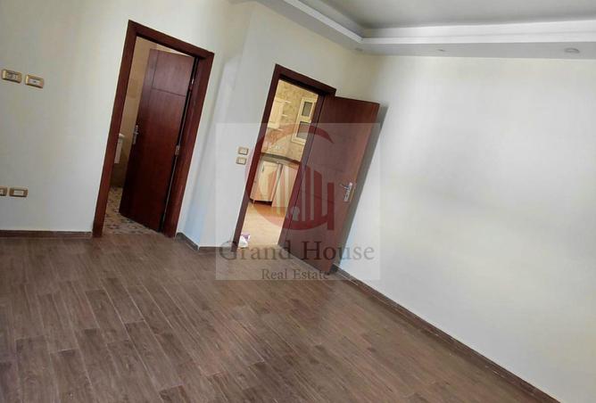 74321085 - Property Image 3