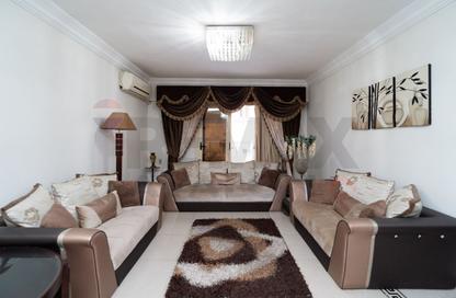 شقة - 3 - 2 للبيع في شارع السيدة سكينة إبنت الحسين - كفر عبده - رشدي - حي شرق - الاسكندرية