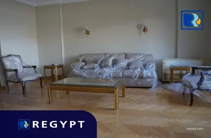 شقة - 3 غرف نوم - 2 حمامات للايجار في شارع الجزيرة الوسطى (شارع يوسف كامل) - الزمالك - القاهرة