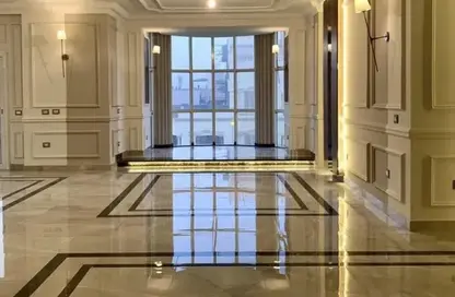 شقة - 3 غرف نوم - 3 حمامات للايجار في شارع رقم 33 - الحي الاول - التجمع الخامس - مدينة القاهرة الجديدة - القاهرة