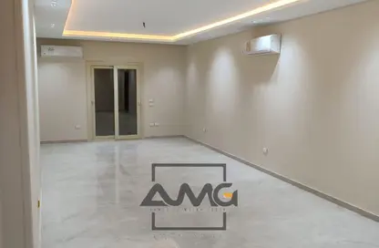 شقة - 3 غرف نوم - 2 حمامات للايجار في ريجينتس بارك - حى الاندلس - مدينة القاهرة الجديدة - القاهرة