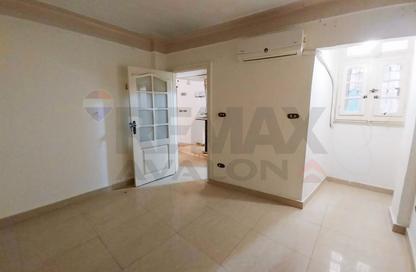 Apartment - 2 - 1 for sale in Abou Quer Road - Zezenia - Hay Sharq - Alexandria