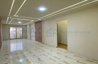 شقة - 3 غرف نوم - 2 حمامات للبيع في فلمنج - حي شرق - الاسكندرية
