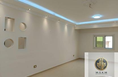 Apartment - 3 Bedrooms - 2 Bathrooms for rent in Zizinia St. - South Investors Area - New Cairo City - Cairo