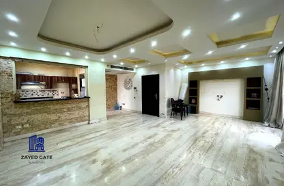 شقة - 3 غرف نوم - 2 حمامات للبيع في الحي التاسع - الشيخ زايد - الجيزة