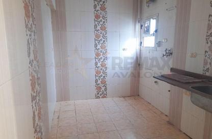 Apartment - 3 Bedrooms - 1 Bathroom for rent in Al Sayeda Sakina Bint Al Hussein St. - Kafr Abdo - Roushdy - Hay Sharq - Alexandria