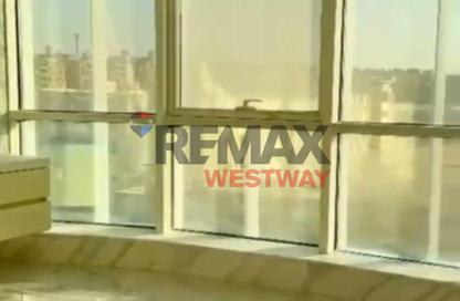 عيادة - استوديو - 1 للايجار في ذا جيت بلازا مول - الحي العاشر - الشيخ زايد - الجيزة