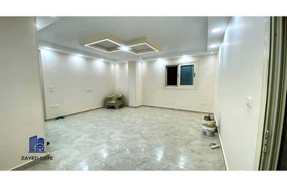 Apartment - 3 Bedrooms - 2 Bathrooms for rent in 8th District - Sheikh Zayed City - Giza