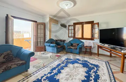 Apartment - 3 Bedrooms - 1 Bathroom for sale in Al Nasr St. - Smouha - Hay Sharq - Alexandria