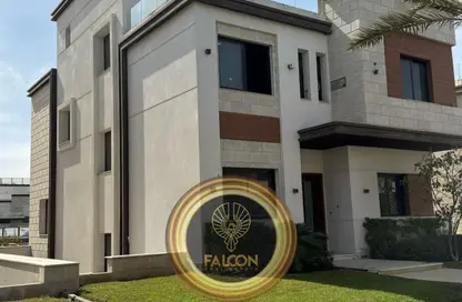 Villa - 7 Bedrooms - 4 Bathrooms for sale in Azzar - 5th Settlement Compounds - The 5th Settlement - New Cairo City - Cairo