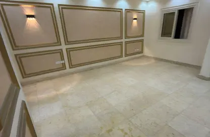 شقة - 3 غرف نوم - 1 حمام للبيع في شارع وادي النيل - المهندسين - الجيزة