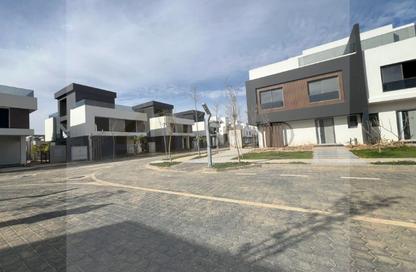Villa - 4 - 4 for sale in Dream Land St. - Dream Land - Al Wahat Road - 6 October City - Giza