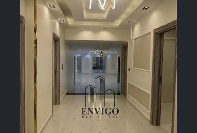 8719022 - Property Image 2