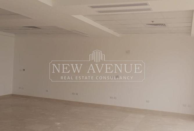 74317139 - Property Image 3