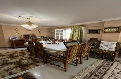 Apartment - 3 Bedrooms - 3 Bathrooms for sale in Al Hady St. - El Sahafeyeen - Giza