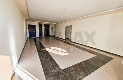 Apartment - 3 Bedrooms - 3 Bathrooms for sale in Abou Quer Road   Gamal Abdel Nasser Road - Janaklees - Hay Sharq - Alexandria