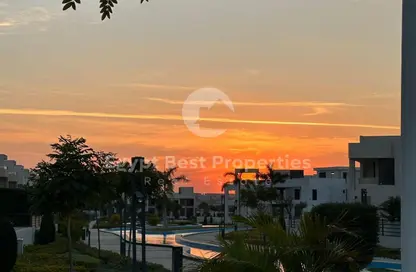 فيلا - 4 غرف نوم - 3 حمامات للبيع في ليك ويست 4 - كمبوندات الشيخ زايد - الشيخ زايد - الجيزة