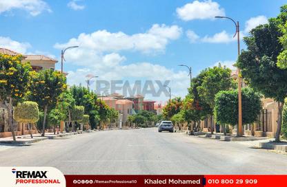 فيلا - 4 غرف نوم - 2 حمامات للبيع في اليكس ويست - كمبوندات الاسكندرية - الاسكندرية