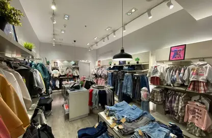 محل تجاري - استوديو - 2 حمامات للايجار في شارع مجمع البنوك - شارع التسعين الجنوبي - التجمع الخامس - مدينة القاهرة الجديدة - القاهرة