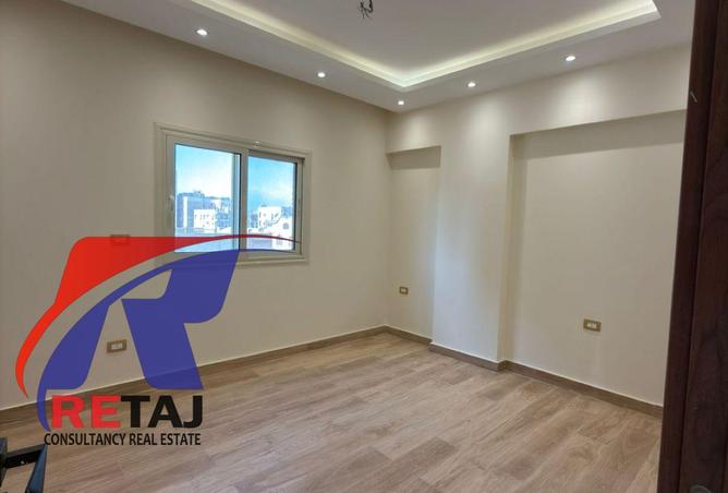 74041217 - Property Image 3