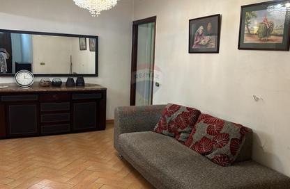 Apartment - 3 Bedrooms - 3 Bathrooms for sale in Abou Al Feda St. - Zamalek - Cairo