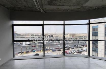مساحات مكتبية - استوديو - 1 حمام للبيع في مول ساوث جيت - شارع التسعين الجنوبي - التجمع الخامس - مدينة القاهرة الجديدة - القاهرة