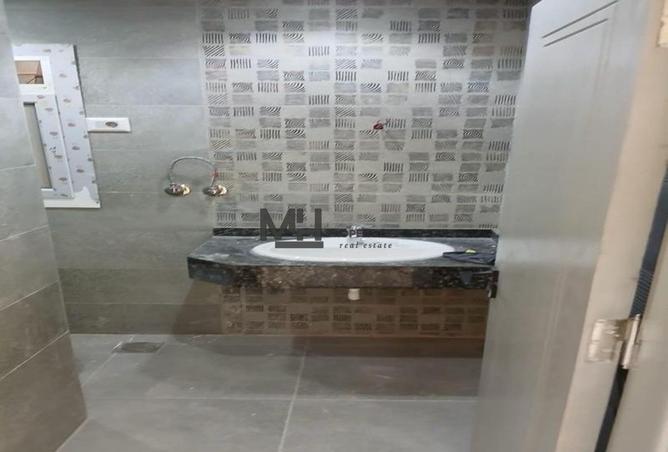 83662339 - Property Image 3