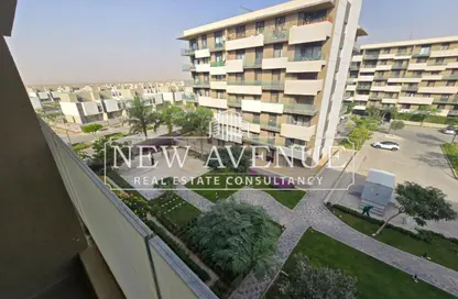 Apartment - 2 Bedrooms - 2 Bathrooms for sale in Al Burouj Compound - El Shorouk Compounds - Shorouk City - Cairo