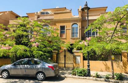 Villa - 3 Bedrooms - 3 Bathrooms for sale in West Gate - 6 October Compounds - 6 October City - Giza