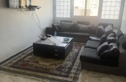 Apartment - 2 Bedrooms - 1 Bathroom for rent in Al Hegaz St. - El Mahkama Square - Heliopolis - Masr El Gedida - Cairo