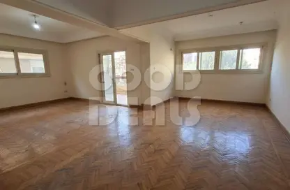 شقة - 2 غرف نوم - 2 حمامات للبيع في شارع يسرى نبيه - ارض الجولف - مصر الجديدة - القاهرة