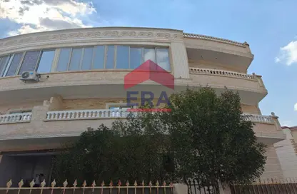 شقة - 3 غرف نوم - 2 حمامات للبيع في طريق الشروق - المجاورة الاولي - الحي الثامن - مدينة الشروق - القاهرة