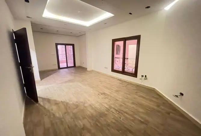 100645817 - Property Image 3