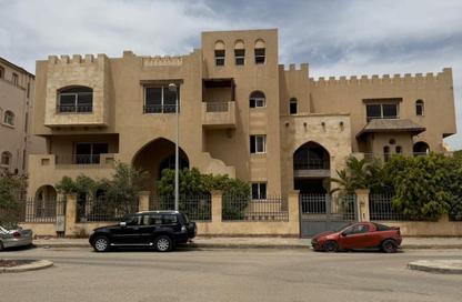 فيلا - 8 غرف نوم - 8 حمامات للبيع في شارع رقم 70 - الحي الاول - التجمع الخامس - مدينة القاهرة الجديدة - القاهرة