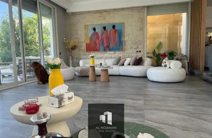 فيلا - 5 غرف نوم - 6 حمامات للبيع في مراسي - سيدي عبد الرحمن - الساحل الشمالي