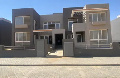 Apartment - 3 Bedrooms - 2 Bathrooms for sale in Waslet Dahshur Road - Sheikh Zayed City - Giza