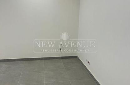 Office Space - Studio - 1 Bathroom for rent in Three Sixty - 5th Settlement Compounds - The 5th Settlement - New Cairo City - Cairo