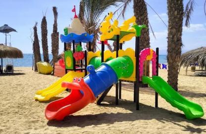 شاليه - 3 غرف نوم - 2 حمامات للبيع في لاسيرينا بالم بيتش - العين السخنة - السويس