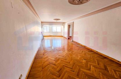 Apartment - 3 Bedrooms - 2 Bathrooms for sale in Zezenia - Hay Sharq - Alexandria Apartment - 3 Bedrooms - 2 Bathrooms for sale in Zezenia - Hay Sharq - Alexandria