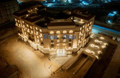 Apartment - 2 Bedrooms - 2 Bathrooms for sale in R5 - New Capital City - Cairo