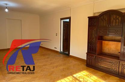 Apartment - 3 Bedrooms - 2 Bathrooms for rent in Al Sheikh Mohammed Al Nadi St. - 6th Zone - Nasr City - Cairo
