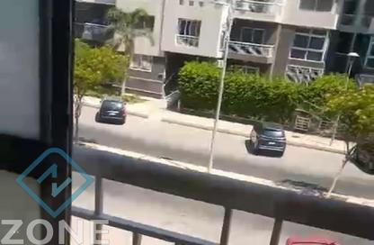 شقة - 3 غرف نوم - 2 حمامات للايجار في B10 - مدينتي - القاهرة