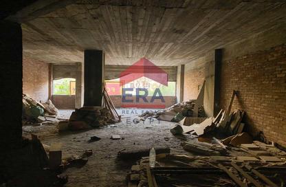 Shop - Studio - 7+ Bathrooms for rent in Al Laselky St. - El Laselky - New Maadi - Hay El Maadi - Cairo